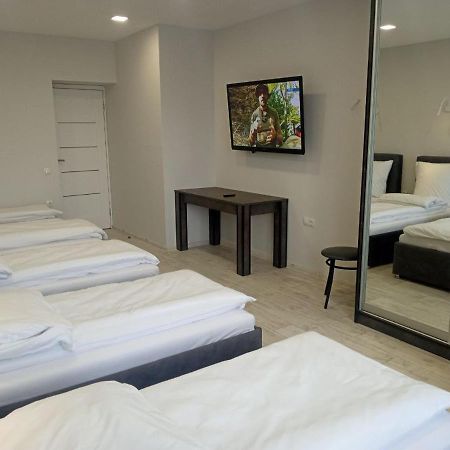 Як Вдома ! Apartment อุชโฮรอด ภายนอก รูปภาพ