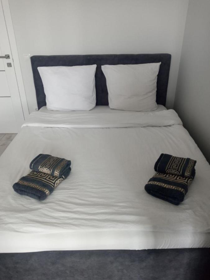 Як Вдома ! Apartment อุชโฮรอด ภายนอก รูปภาพ