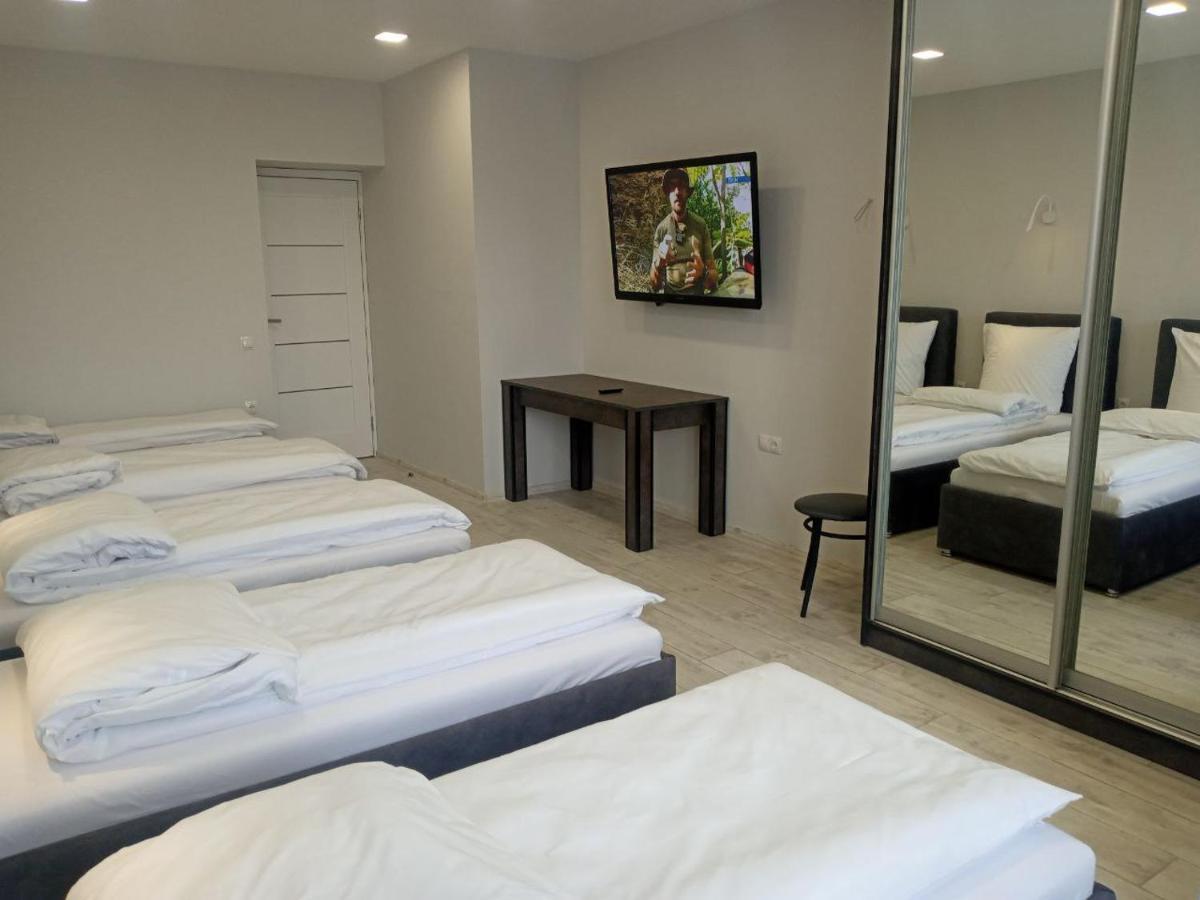 Як Вдома ! Apartment อุชโฮรอด ภายนอก รูปภาพ