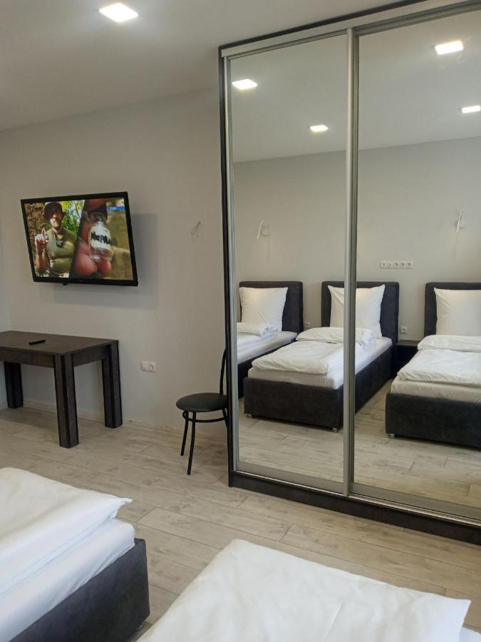Як Вдома ! Apartment อุชโฮรอด ภายนอก รูปภาพ