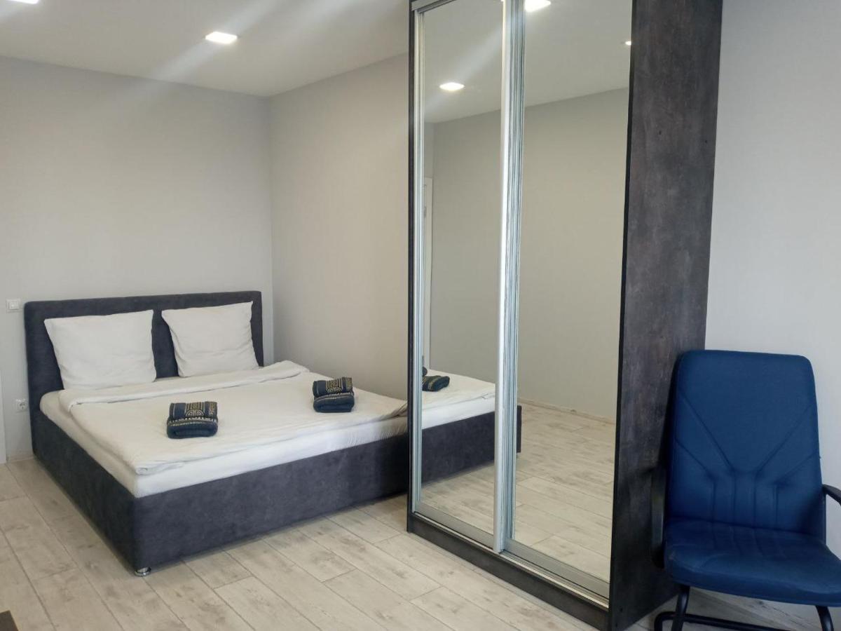 Як Вдома ! Apartment อุชโฮรอด ภายนอก รูปภาพ
