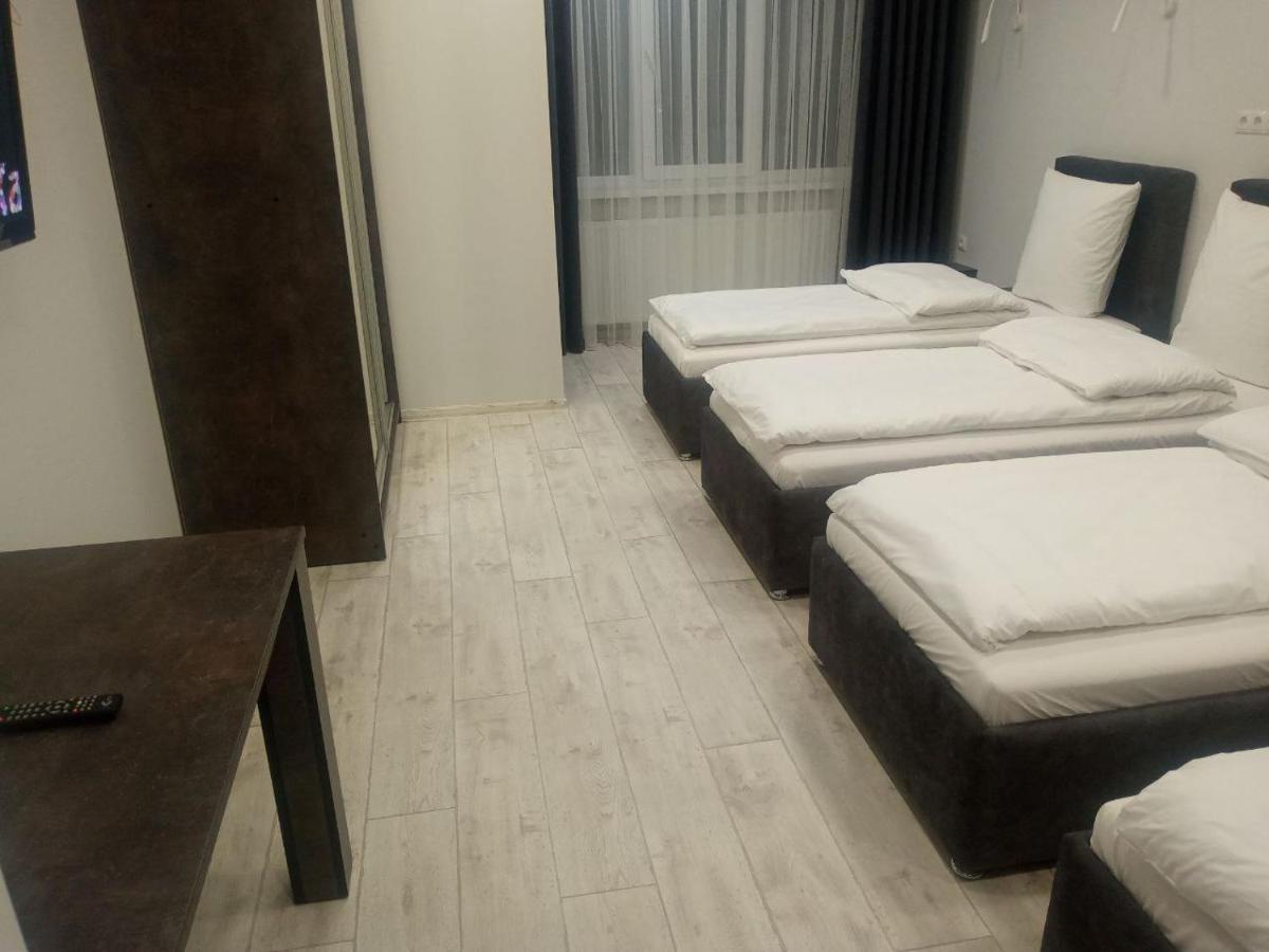 Як Вдома ! Apartment อุชโฮรอด ภายนอก รูปภาพ
